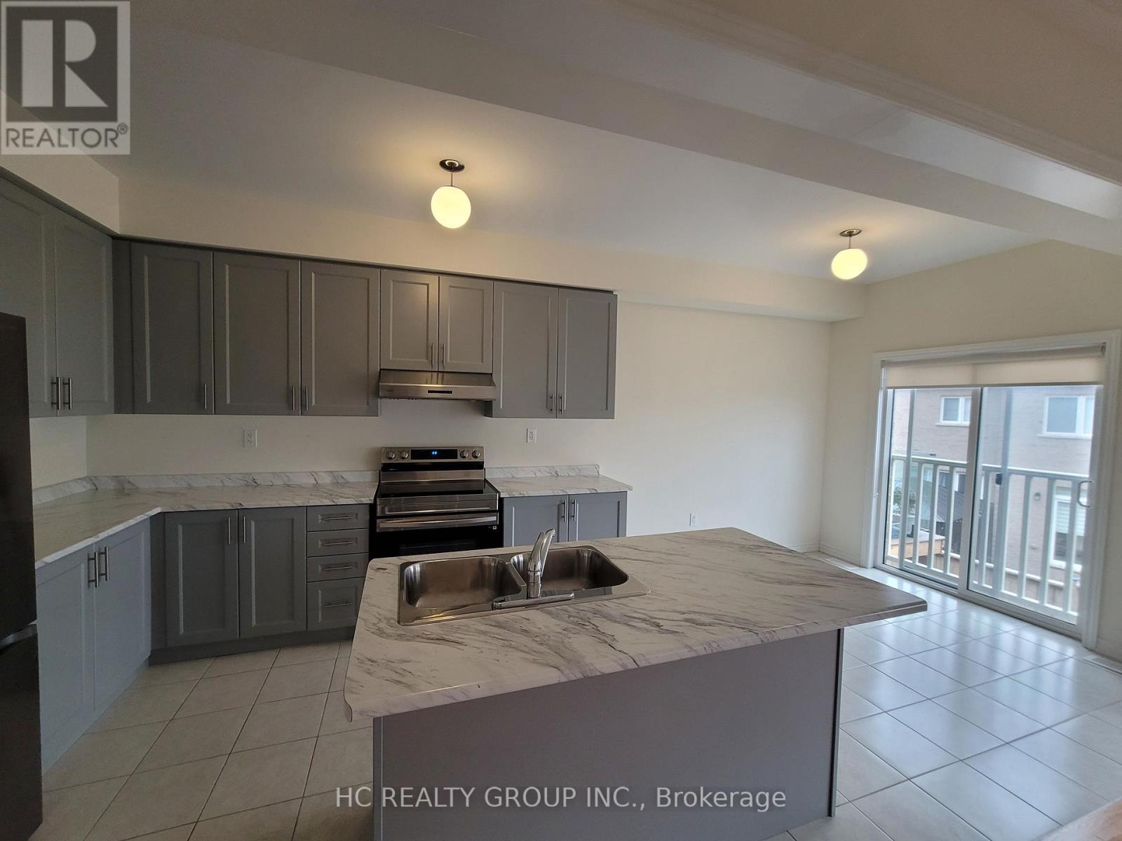 1135 Azalea Avenue, Pickering, Ontario  L1X 0M5 - Photo 5 - E12954898