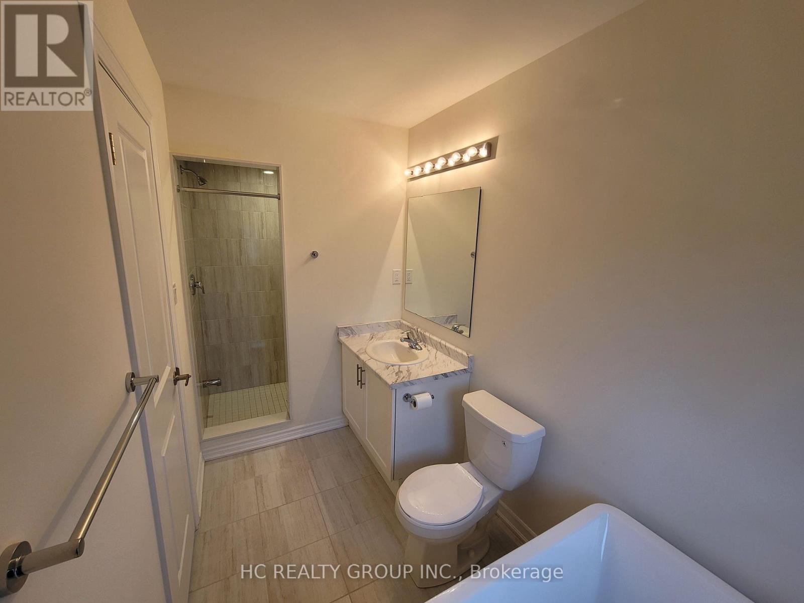 1135 Azalea Avenue, Pickering, Ontario  L1X 0M5 - Photo 8 - E12954898