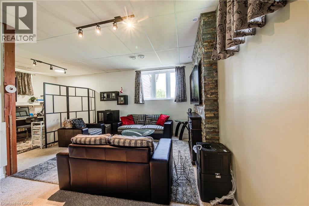 160 Hidden Creek Drive, Kitchener, Ontario  N2N 3N6 - Photo 35 - 40816156