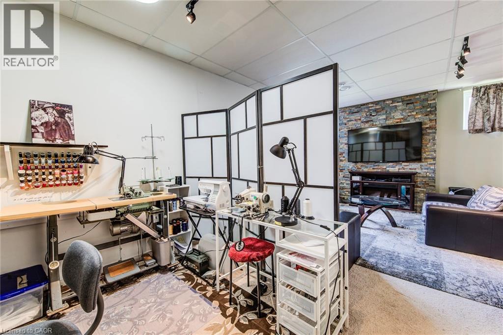 160 Hidden Creek Drive, Kitchener, Ontario  N2N 3N6 - Photo 42 - 40816156