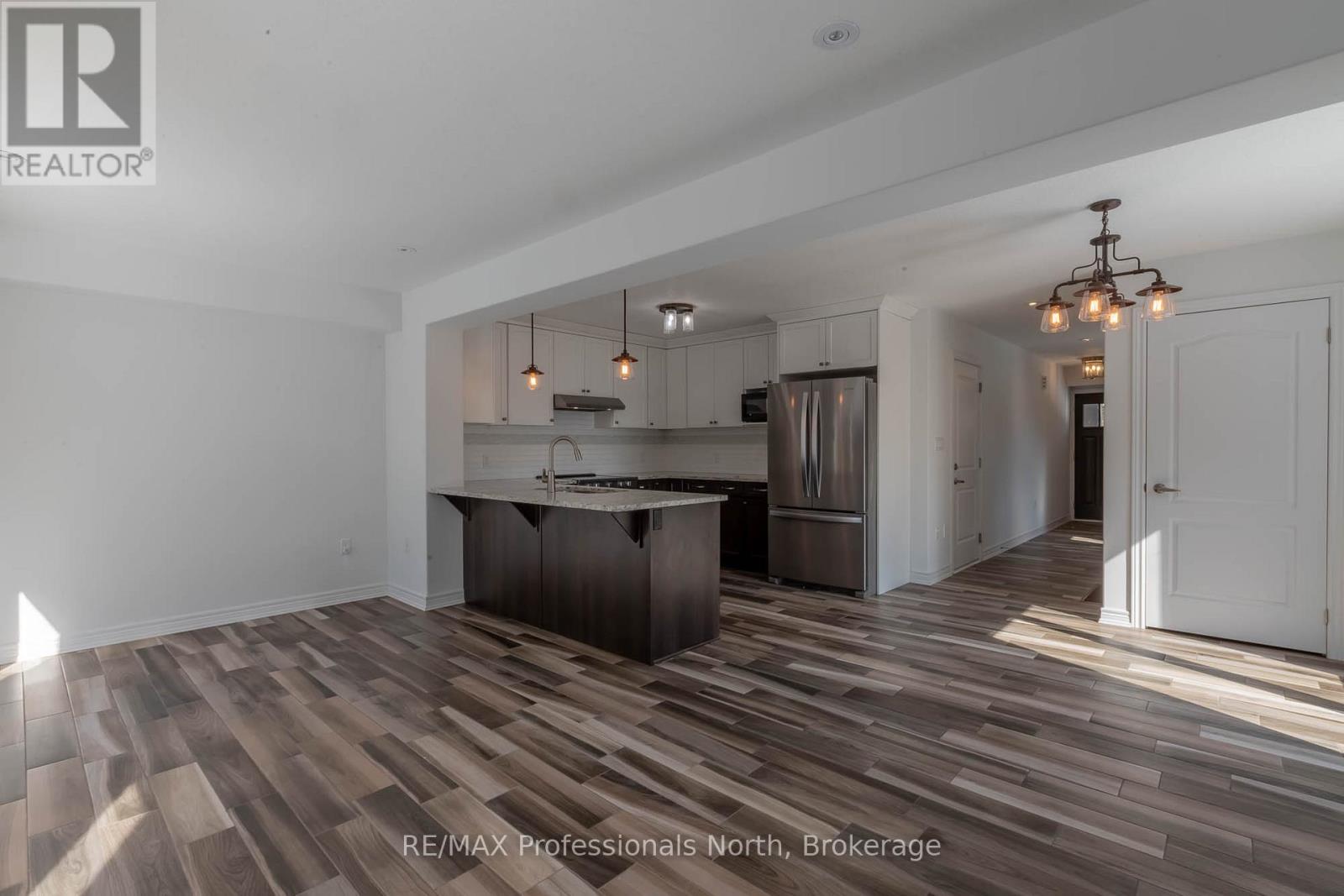 13 Brookside Crossing, Huntsville, Ontario  P1H 1C9 - Photo 11 - X12849626