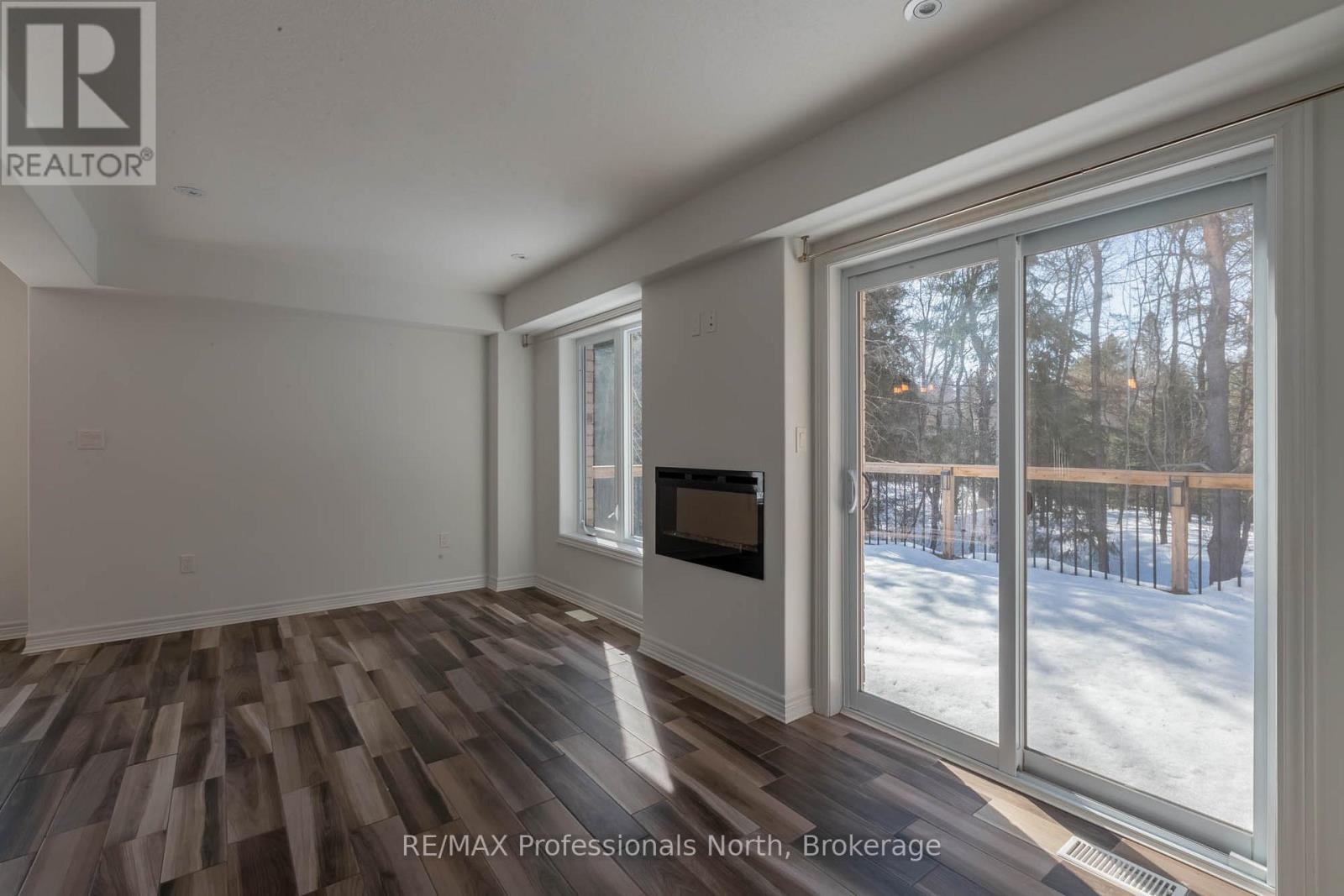 13 Brookside Crossing, Huntsville, Ontario  P1H 1C9 - Photo 12 - X12849626