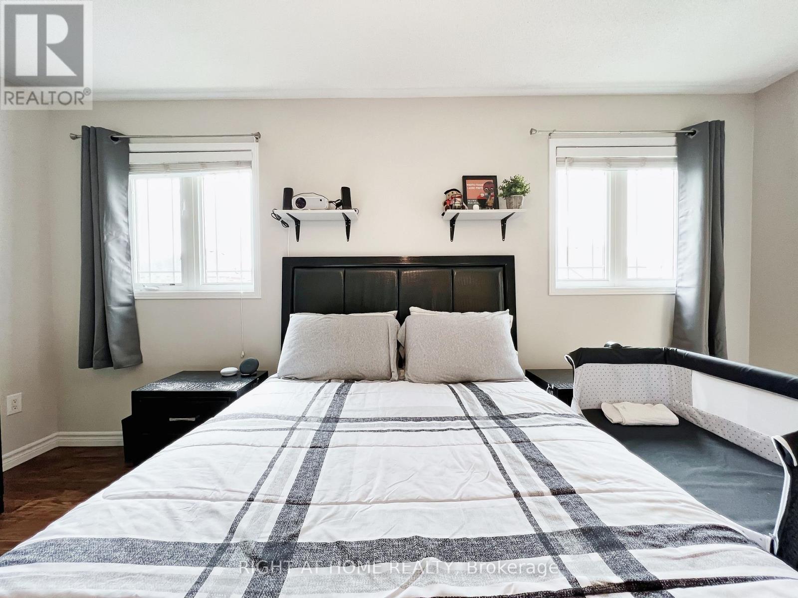 343 Miller Park Avenue, Bradford West Gwillimbury, Ontario  L3Z 0B9 - Photo 27 - N12954910