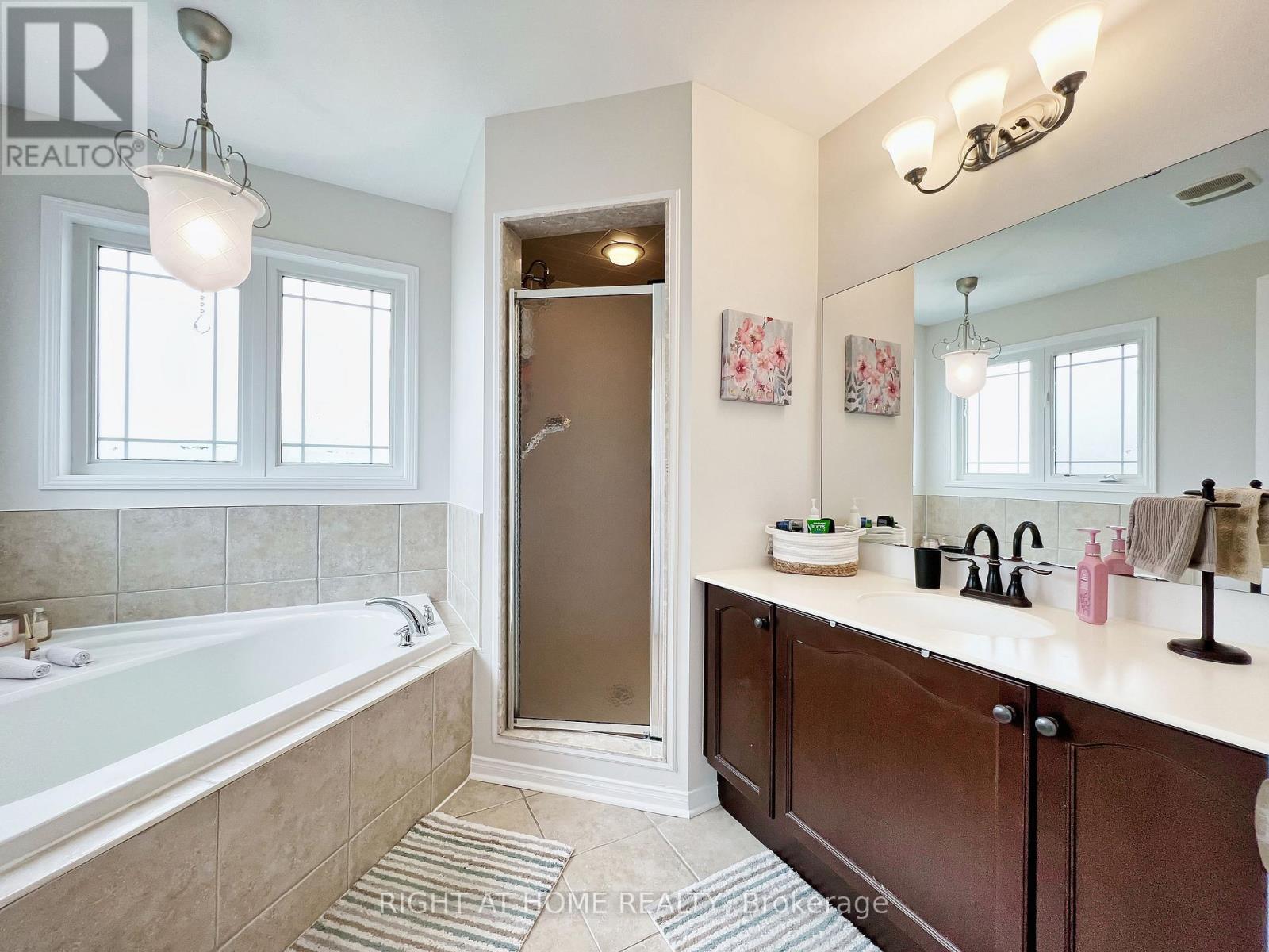 343 Miller Park Avenue, Bradford West Gwillimbury, Ontario  L3Z 0B9 - Photo 31 - N12954910