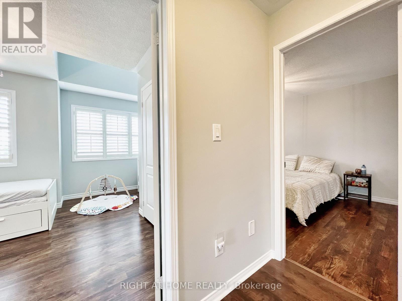 343 Miller Park Avenue, Bradford West Gwillimbury, Ontario  L3Z 0B9 - Photo 33 - N12954910