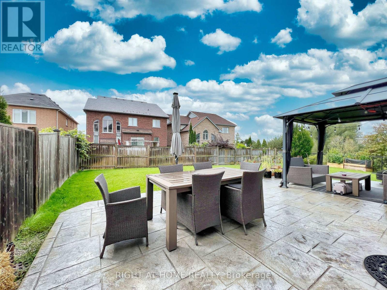 343 Miller Park Avenue, Bradford West Gwillimbury, Ontario  L3Z 0B9 - Photo 41 - N12954910