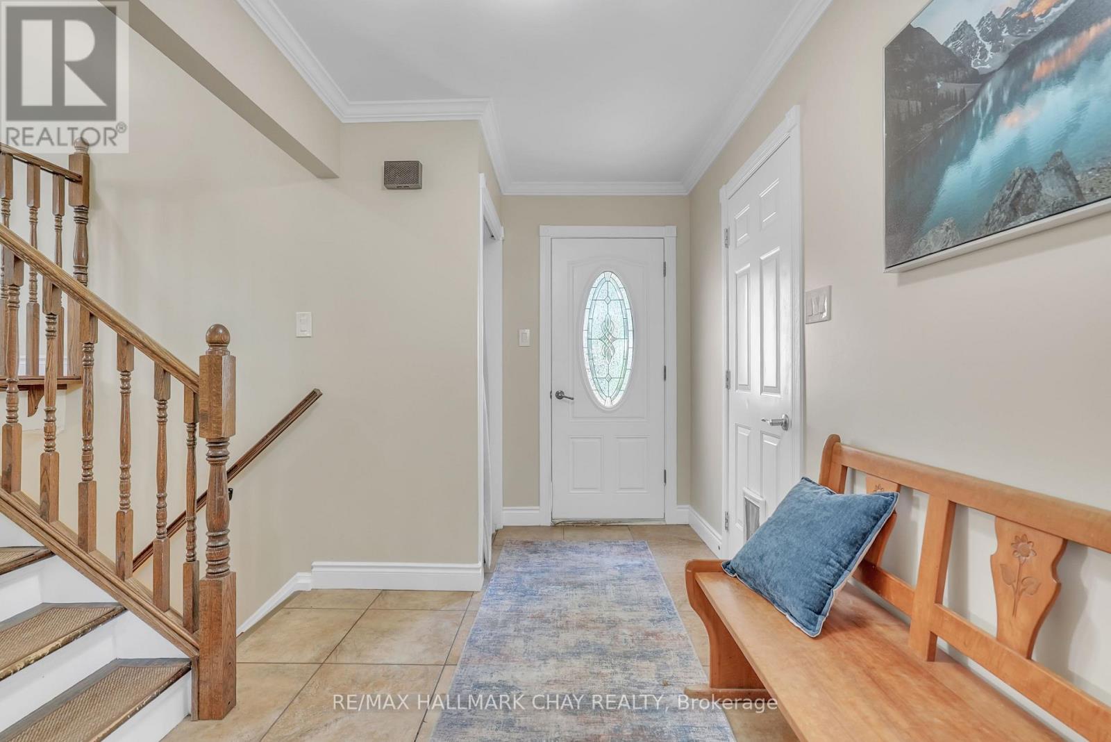 15 Viel Street, Penetanguishene, Ontario  L9M 1H8 - Photo 2 - S12954936