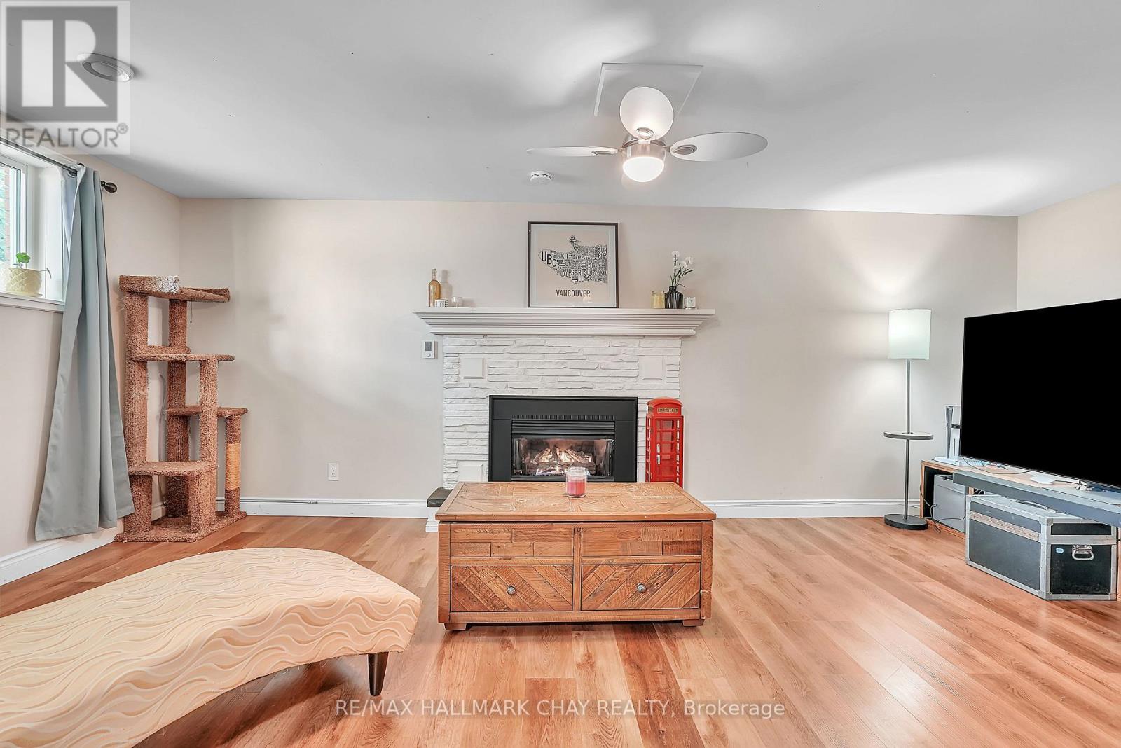 15 Viel Street, Penetanguishene, Ontario  L9M 1H8 - Photo 27 - S12954936