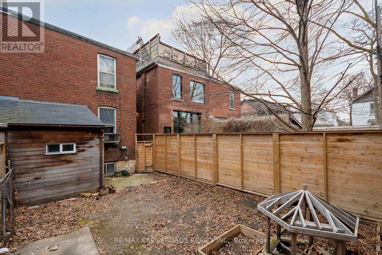 587 Palmerston Avenue, Toronto, Ontario  M6G 2R2 - Photo 43 - C12950654