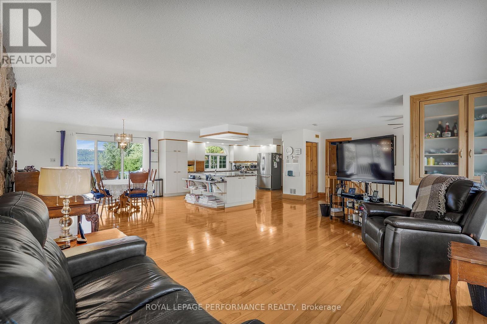 123 Ch Du Domaine Road, Alfred And Plantagenet, Ontario  K0B 1J0 - Photo 10 - X12954974