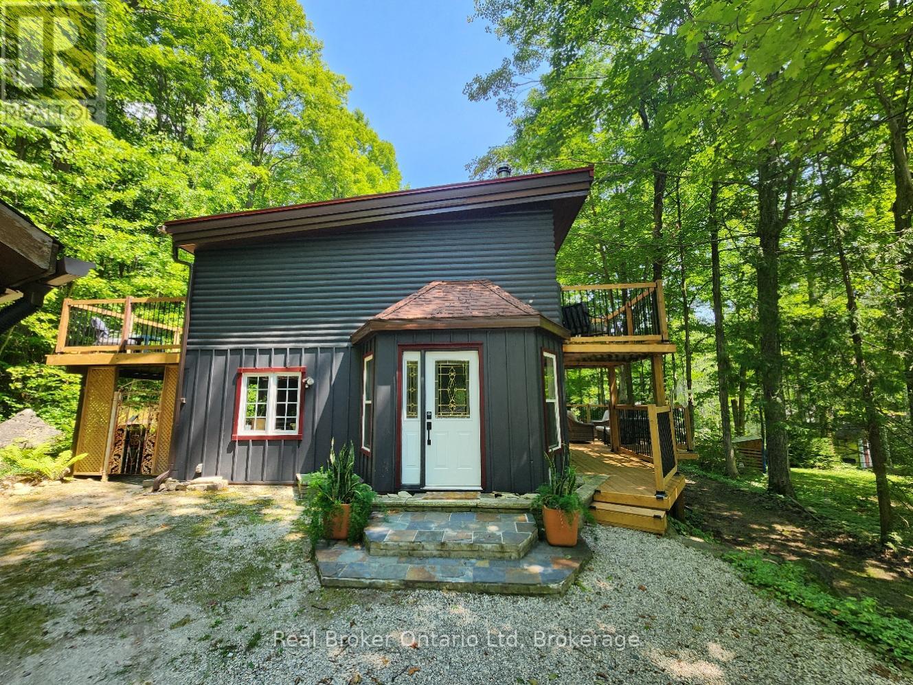 12 7th Avenue, South Bruce Peninsula, Ontario  N0H 2T0 - Photo 3 - X12954960