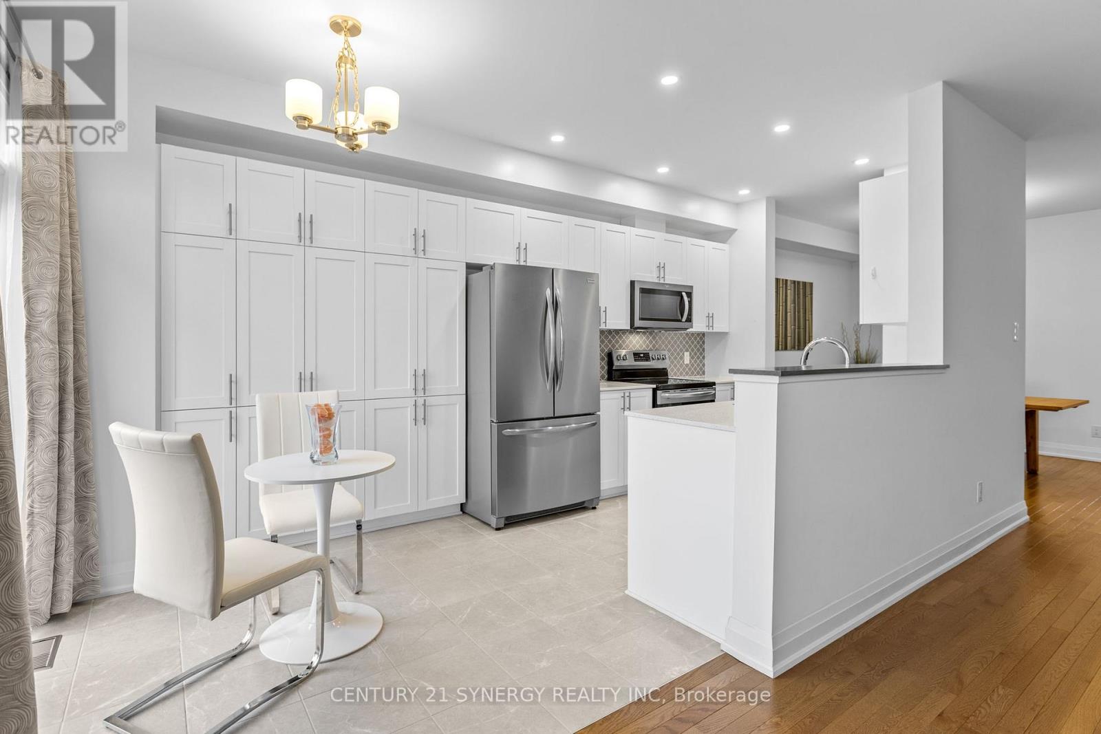 463 Fernside Street, Ottawa, Ontario  K1T 0M1 - Photo 14 - X12954988