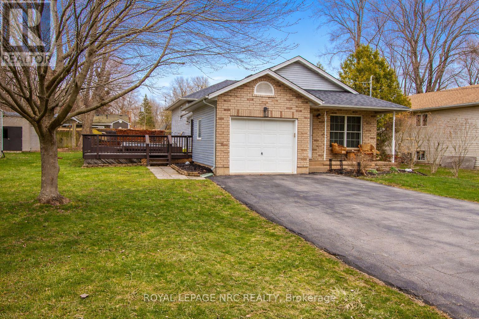 3270 Poplar Avenue, Fort Erie, Ontario  L0S 1N0 - Photo 2 - X12954986