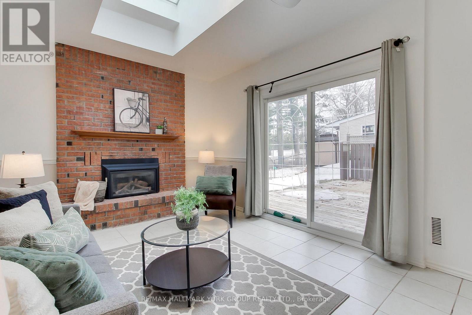 11 Shelley Lane, Barrie, Ontario  L4N 4W4 - Photo 21 - S12954984