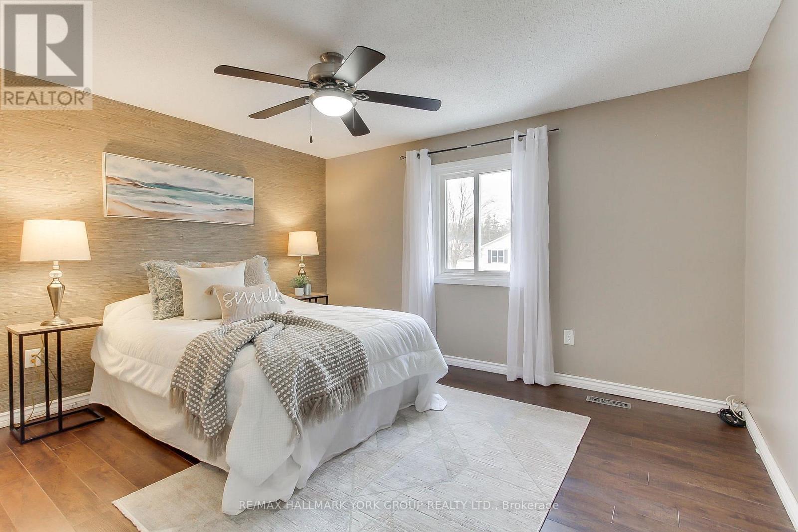 11 Shelley Lane, Barrie, Ontario  L4N 4W4 - Photo 27 - S12954984