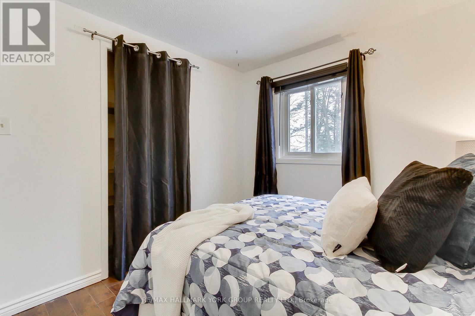 11 Shelley Lane, Barrie, Ontario  L4N 4W4 - Photo 30 - S12954984