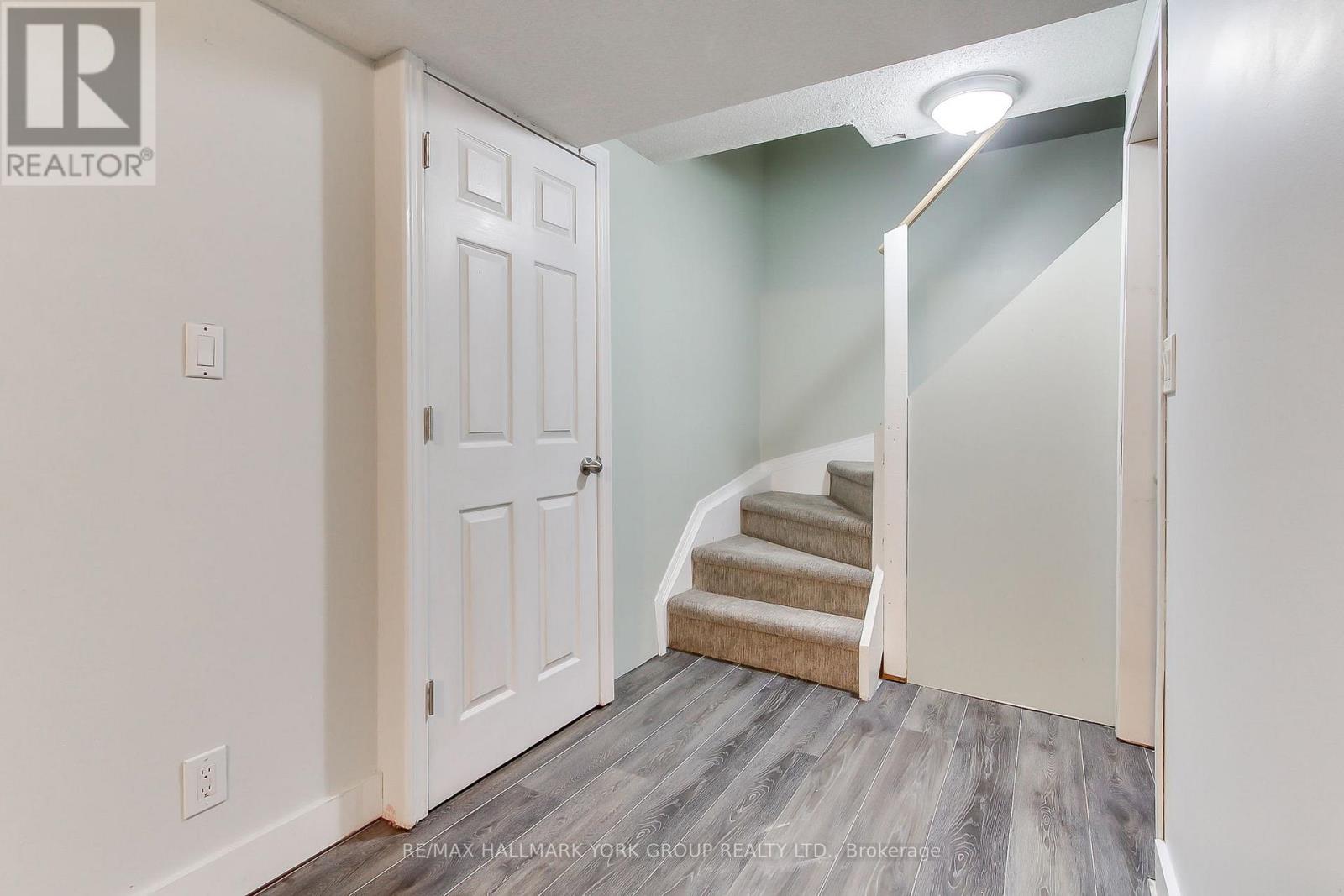 11 Shelley Lane, Barrie, Ontario  L4N 4W4 - Photo 35 - S12954984