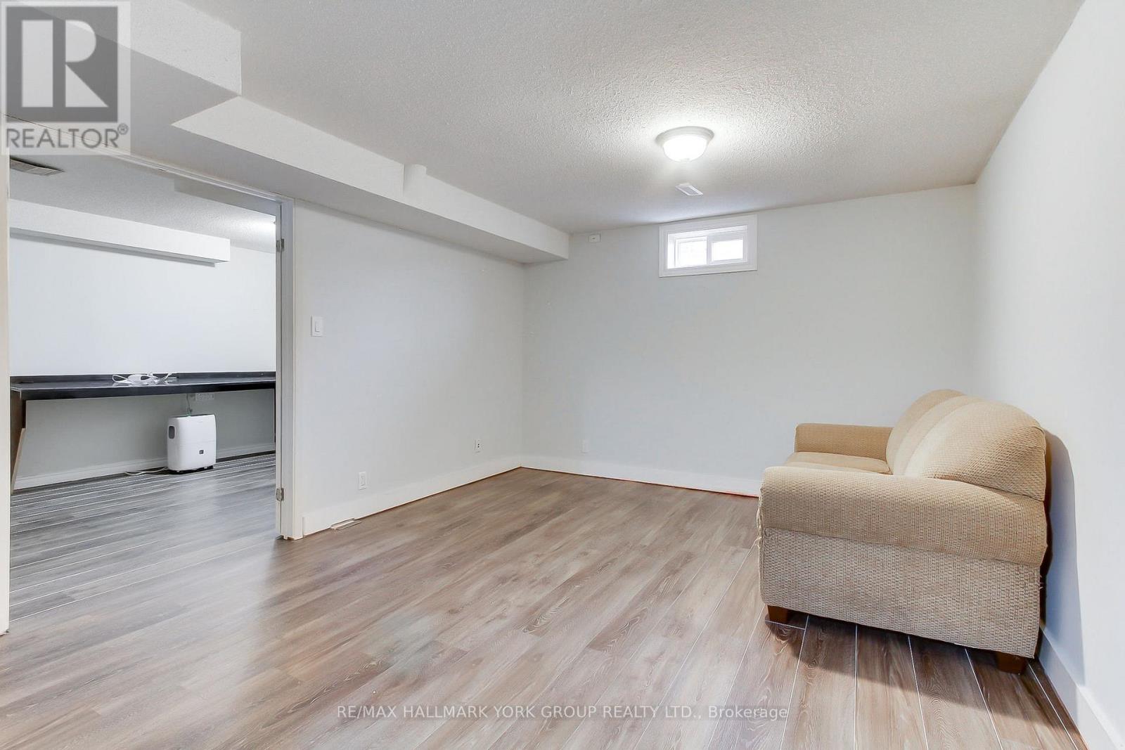 11 Shelley Lane, Barrie, Ontario  L4N 4W4 - Photo 36 - S12954984