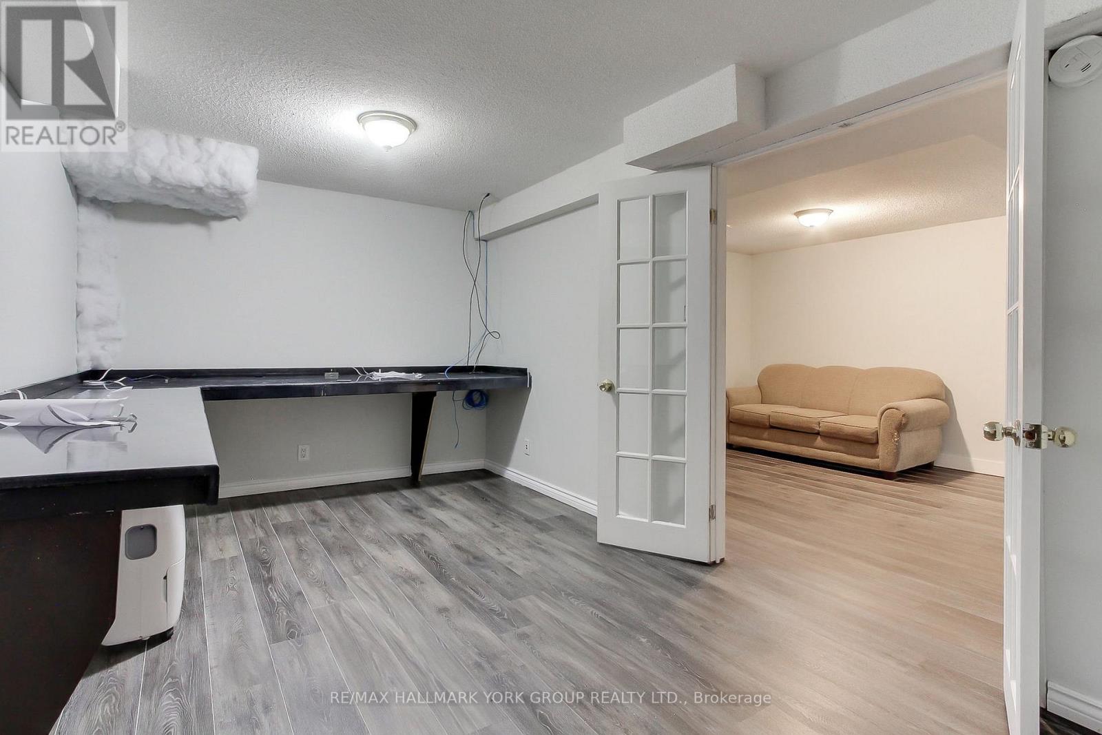 11 Shelley Lane, Barrie, Ontario  L4N 4W4 - Photo 38 - S12954984