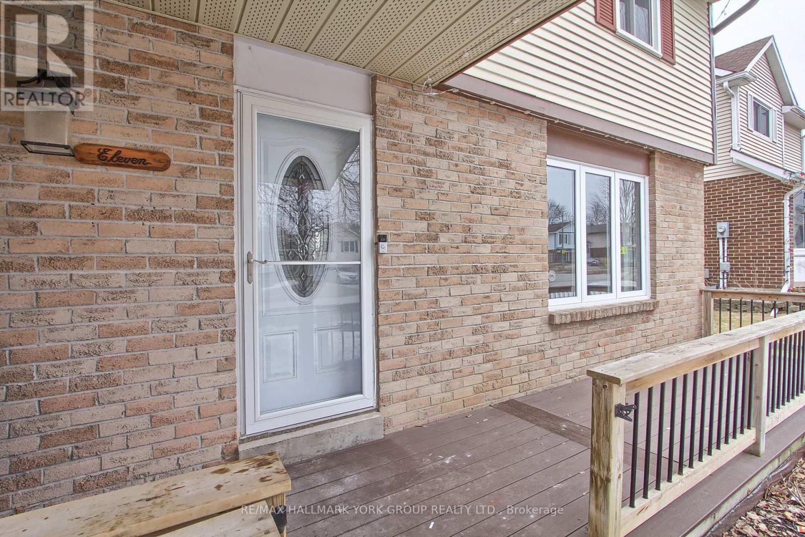 11 Shelley Lane, Barrie, Ontario  L4N 4W4 - Photo 4 - S12954984