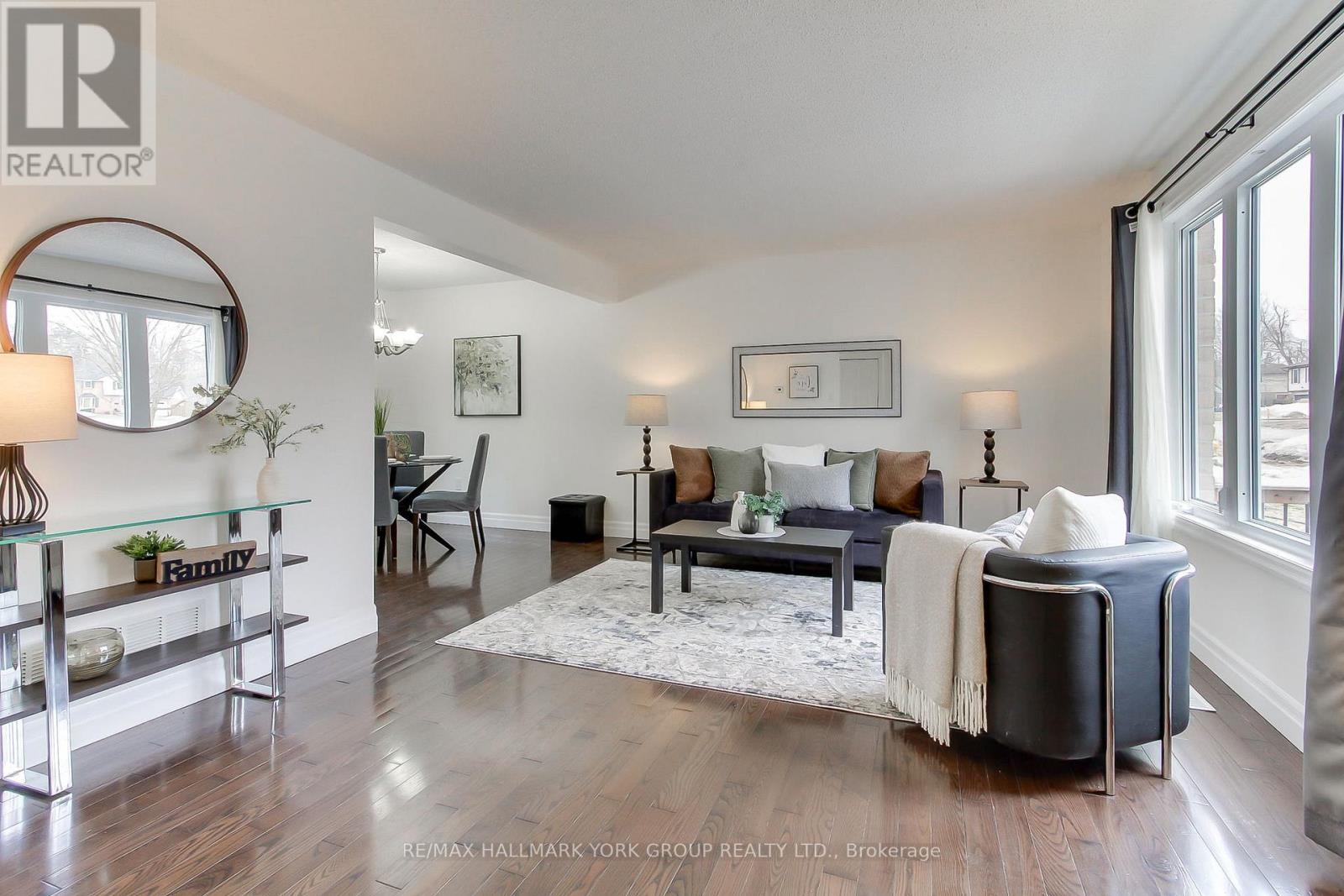 11 Shelley Lane, Barrie, Ontario  L4N 4W4 - Photo 8 - S12954984