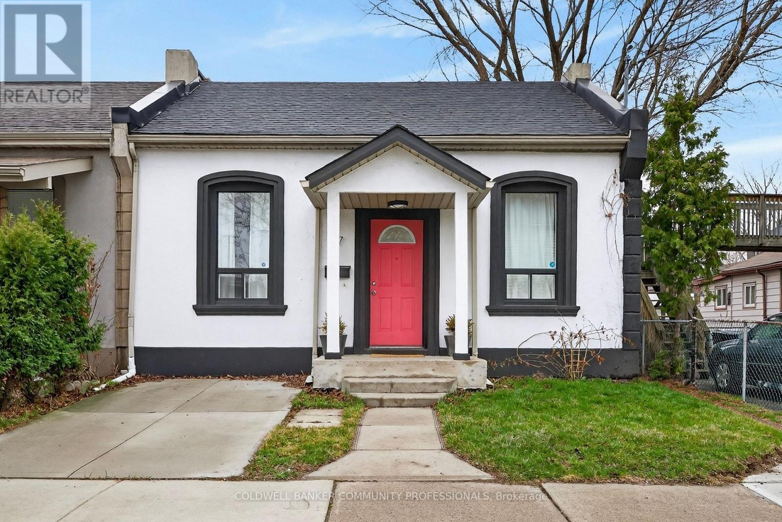 57 STEVEN STREET, Hamilton, Ontario