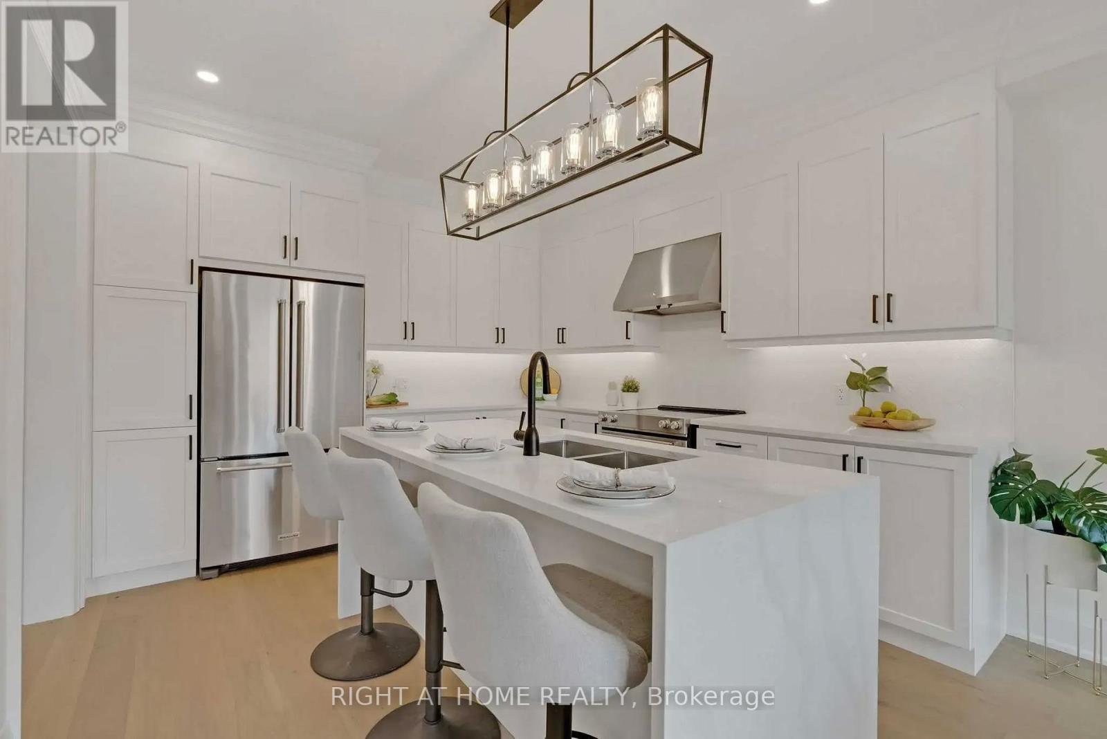 135 Courvier Crescent, Clarington, Ontario  L1C 0E8 - Photo 10 - E12952126