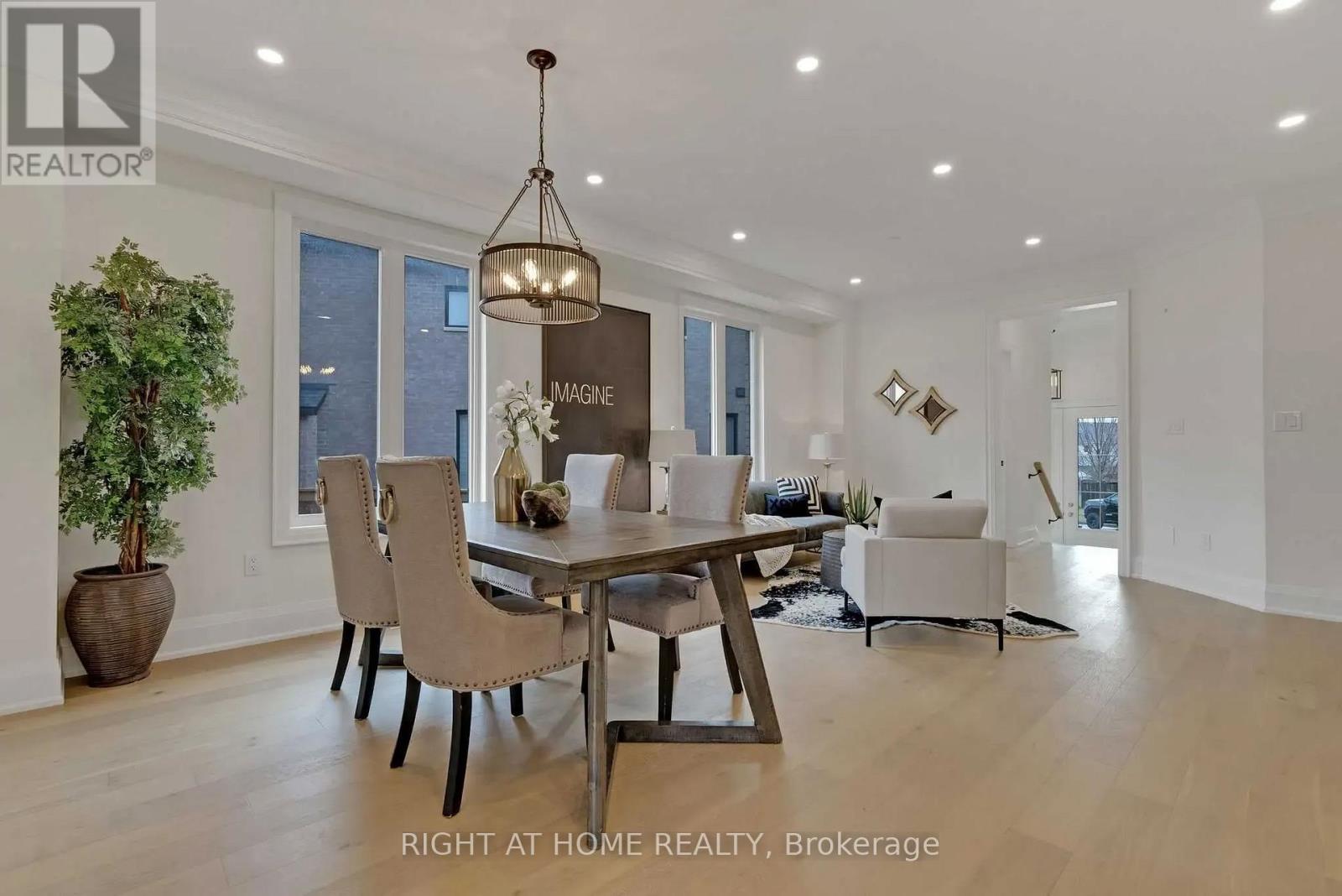 135 Courvier Crescent, Clarington, Ontario  L1C 0E8 - Photo 6 - E12952126