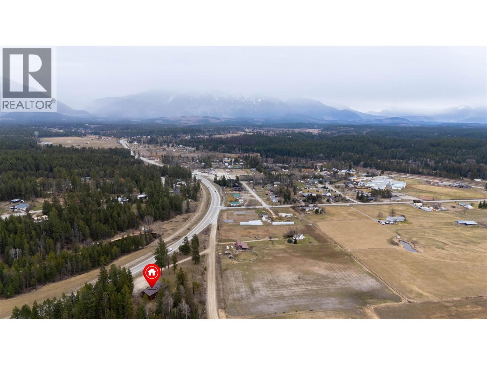 1775 Shelbourne Road, Jaffray, British Columbia V0B 1T0 - Photo 2 - 10381593