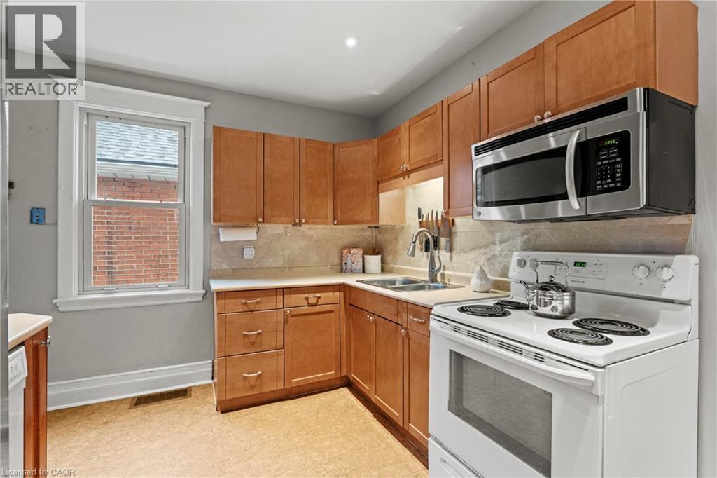 26 N Garside Avenue N, Hamilton, Ontario  L8H 4W2 - Photo 14 - 40814353