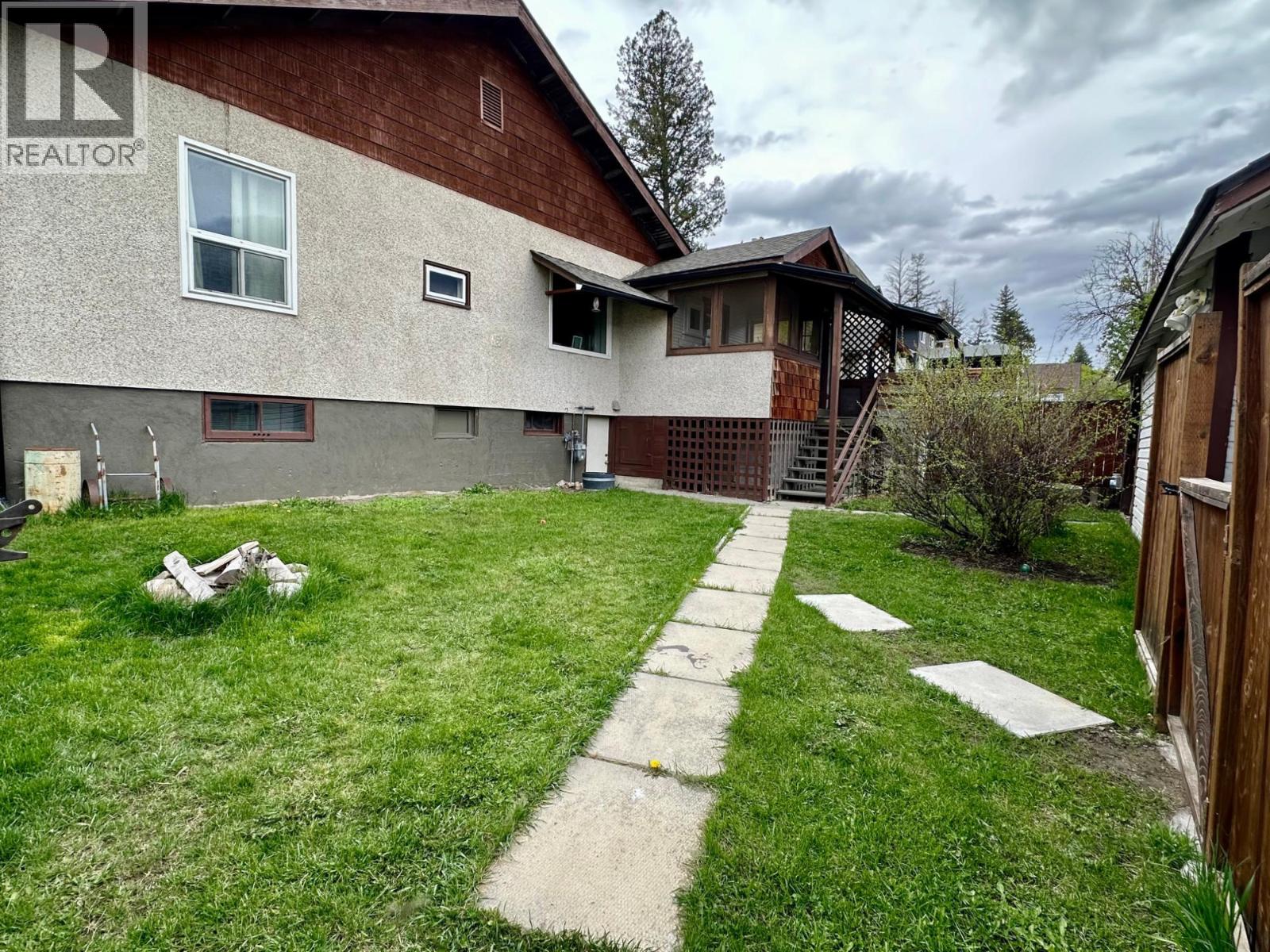 301 11th Avenue S, Cranbrook, British Columbia V1C 2P7 - Photo 32 - 10382067