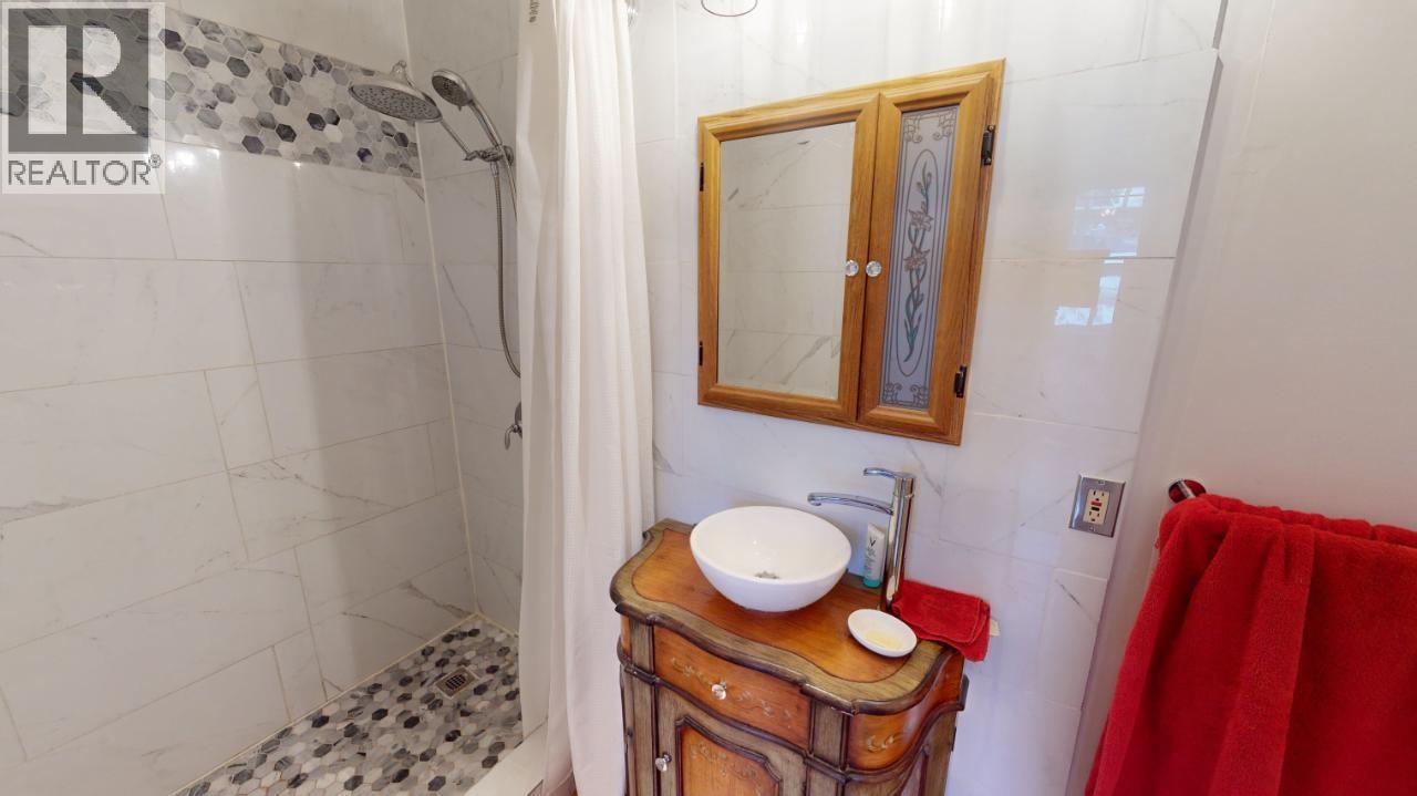 301 11th Avenue S, Cranbrook, British Columbia V1C 2P7 - Photo 27 - 10382067