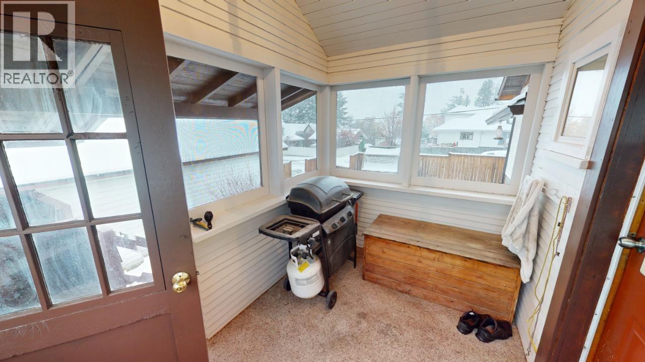 301 11th Avenue S, Cranbrook, British Columbia V1C 2P7 - Photo 30 - 10382067