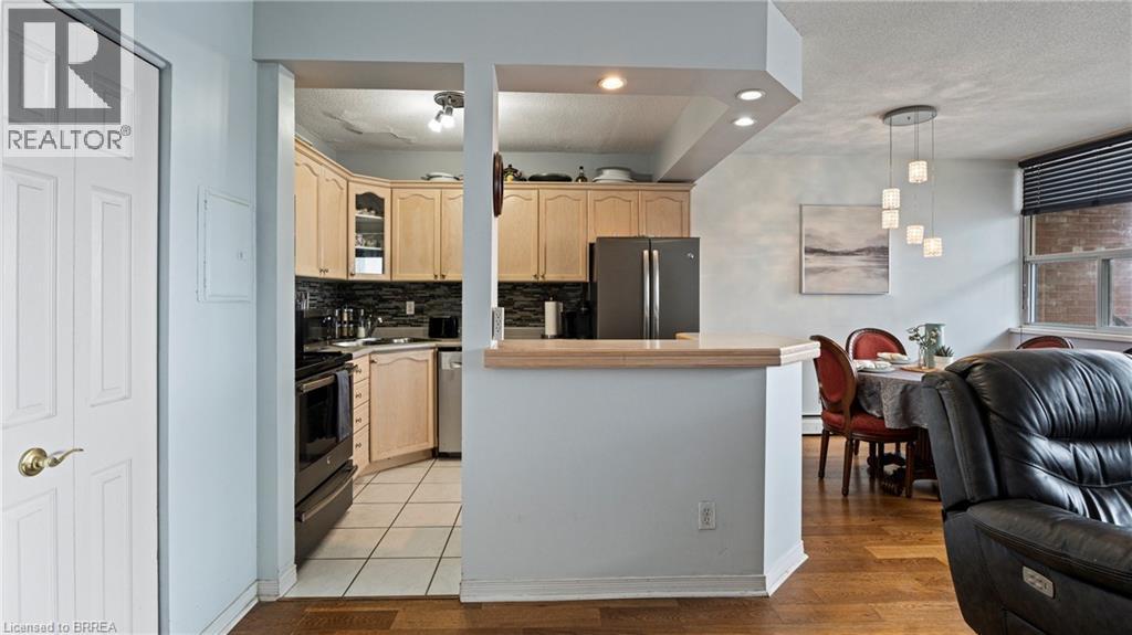 293 Mohawk Road E Unit# 501, Hamilton, Ontario  L9A 2J1 - Photo 12 - 40817197