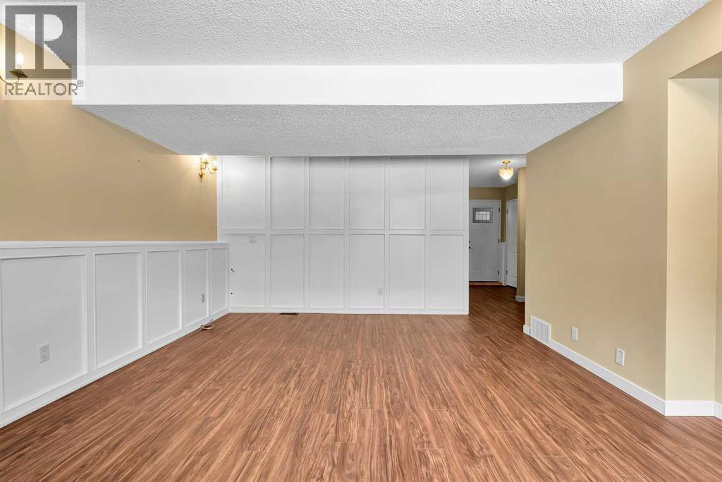 123 Valhalla Crescent NW, Calgary, Alberta  T3A 1Z7 - Photo 34 - A2297367