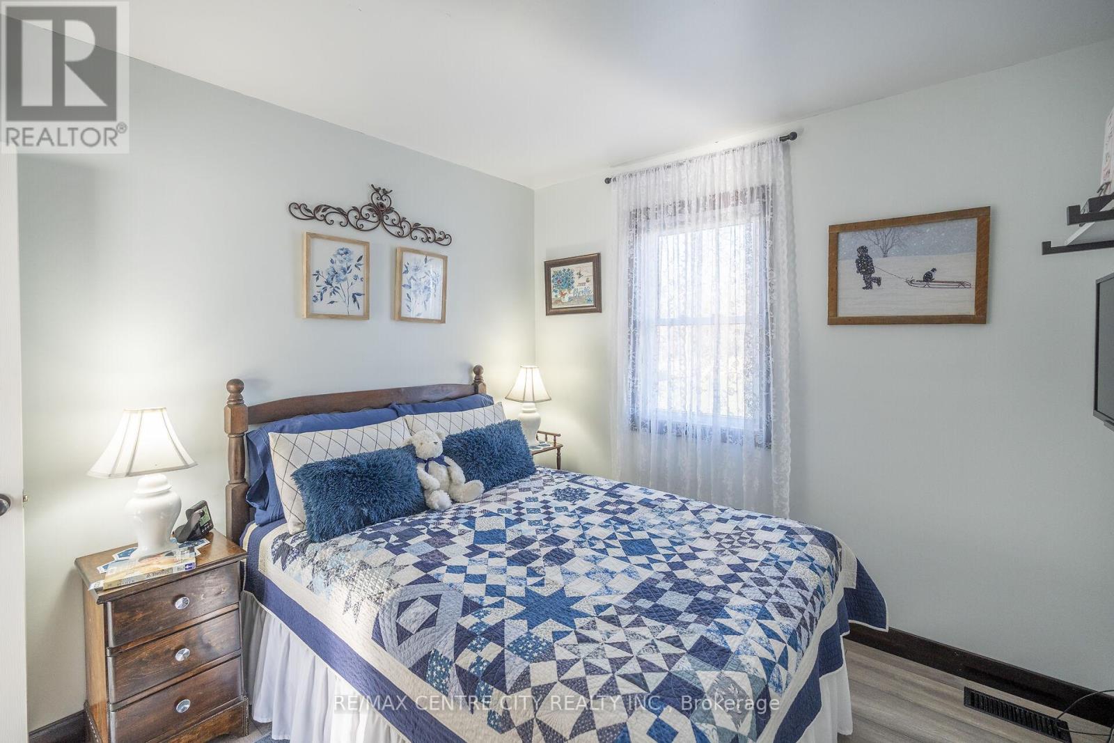 29712 Esterville Road, Chatham-Kent, Ontario  N0P 1M0 - Photo 17 - X12955002