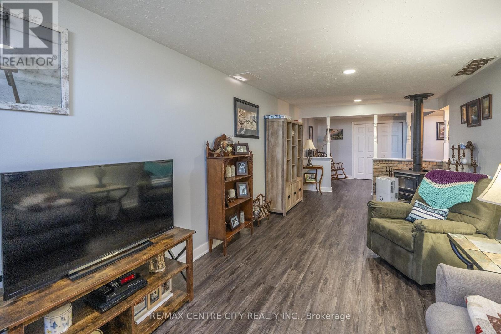 29712 Esterville Road, Chatham-Kent, Ontario  N0P 1M0 - Photo 24 - X12955002