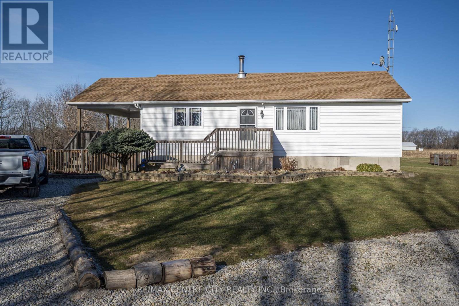 29712 Esterville Road, Chatham-Kent, Ontario  N0P 1M0 - Photo 7 - X12955002