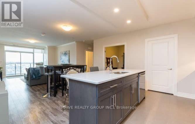 707 - 260 Villagewalk Boulevard, London North, Ontario  N6G 0W6 - Photo 5 - X12955018