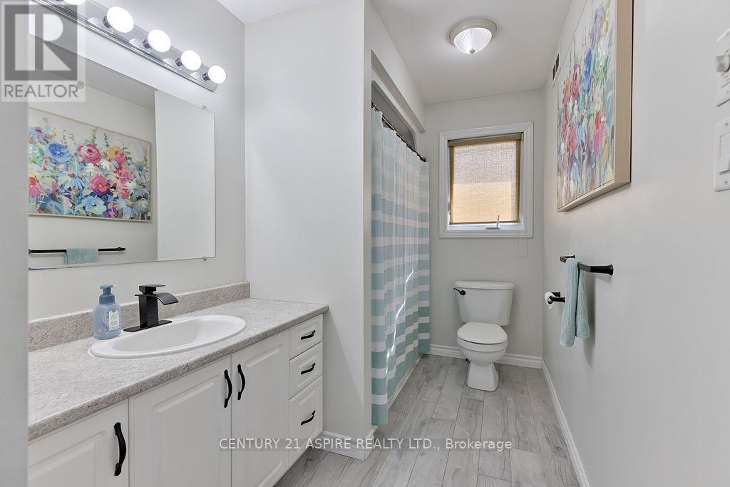 32 Highland Park Drive, Petawawa, Ontario  K8H 3S2 - Photo 15 - X12954990