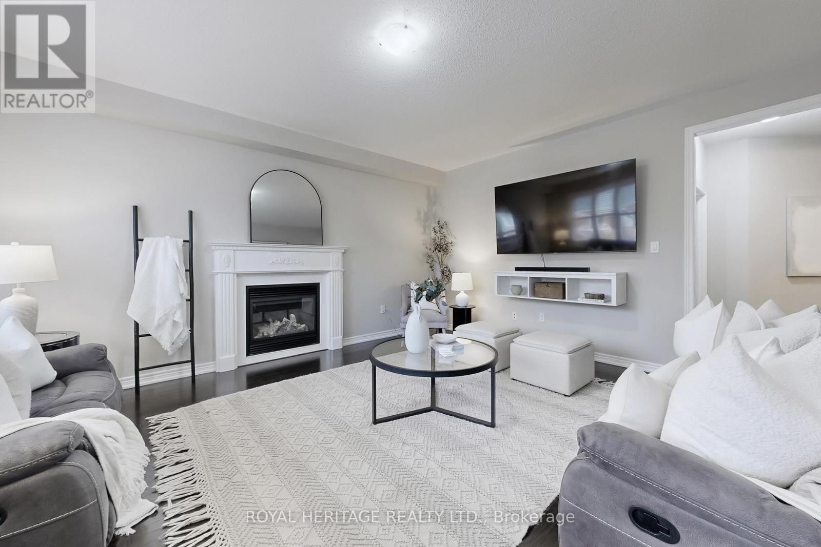 115 Grady Drive, Clarington, Ontario  L1B 0C6 - Photo 10 - E12955006