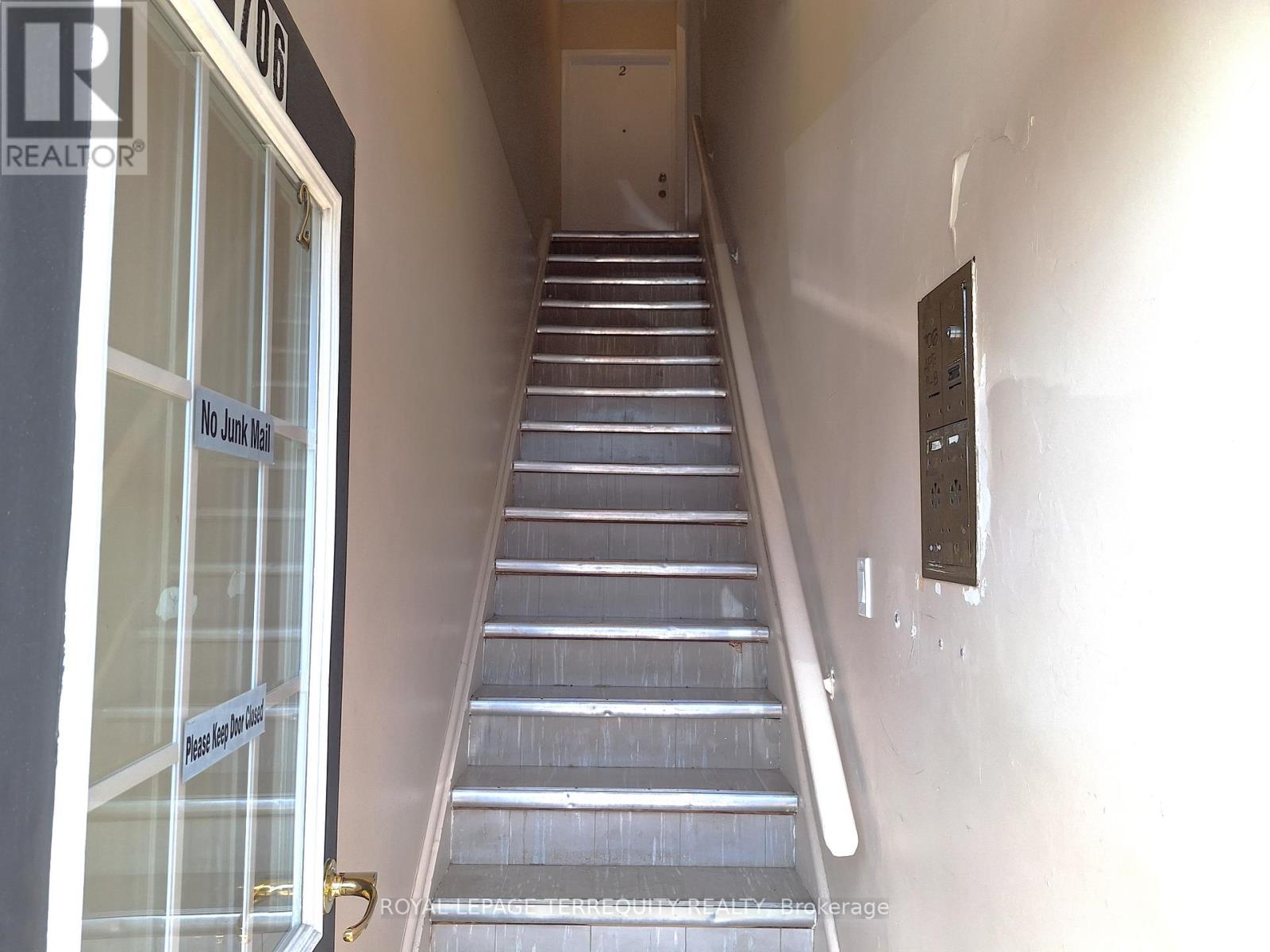 1 - 706 Wilson Avenue, Toronto, Ontario  M3K 1E1 - Photo 2 - W12955008