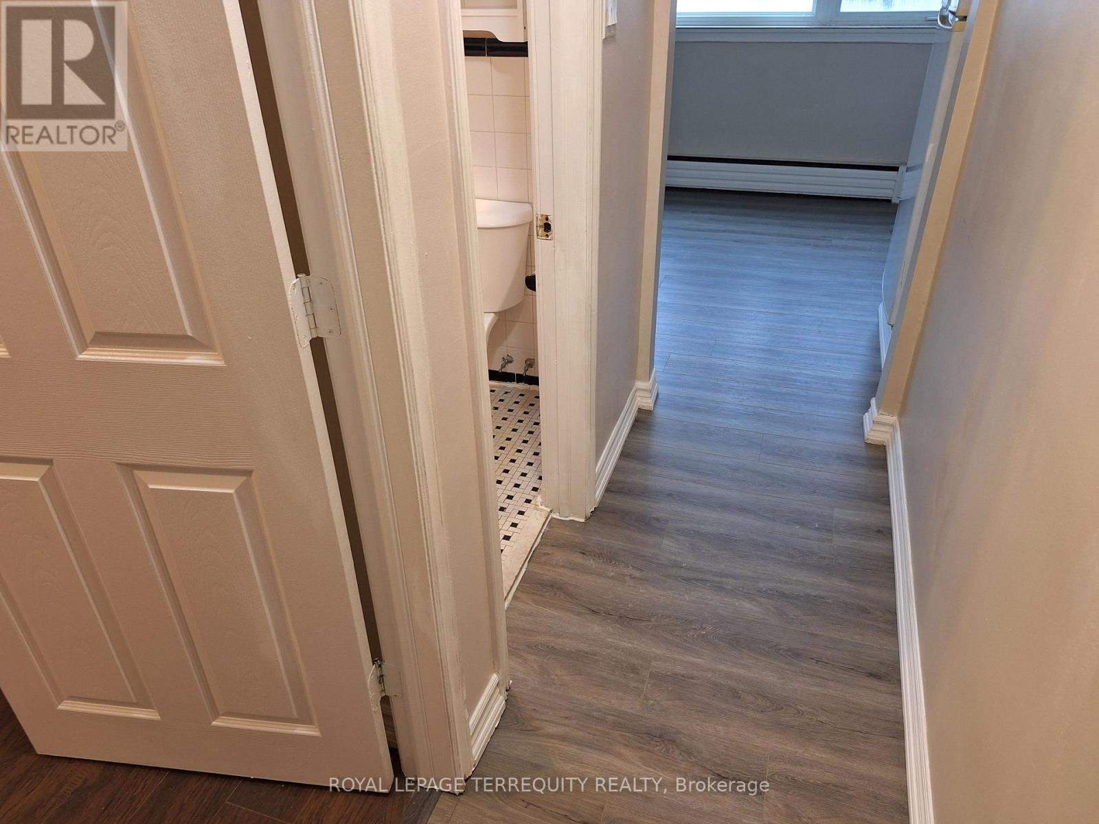 1 - 706 Wilson Avenue, Toronto, Ontario  M3K 1E1 - Photo 7 - W12955008