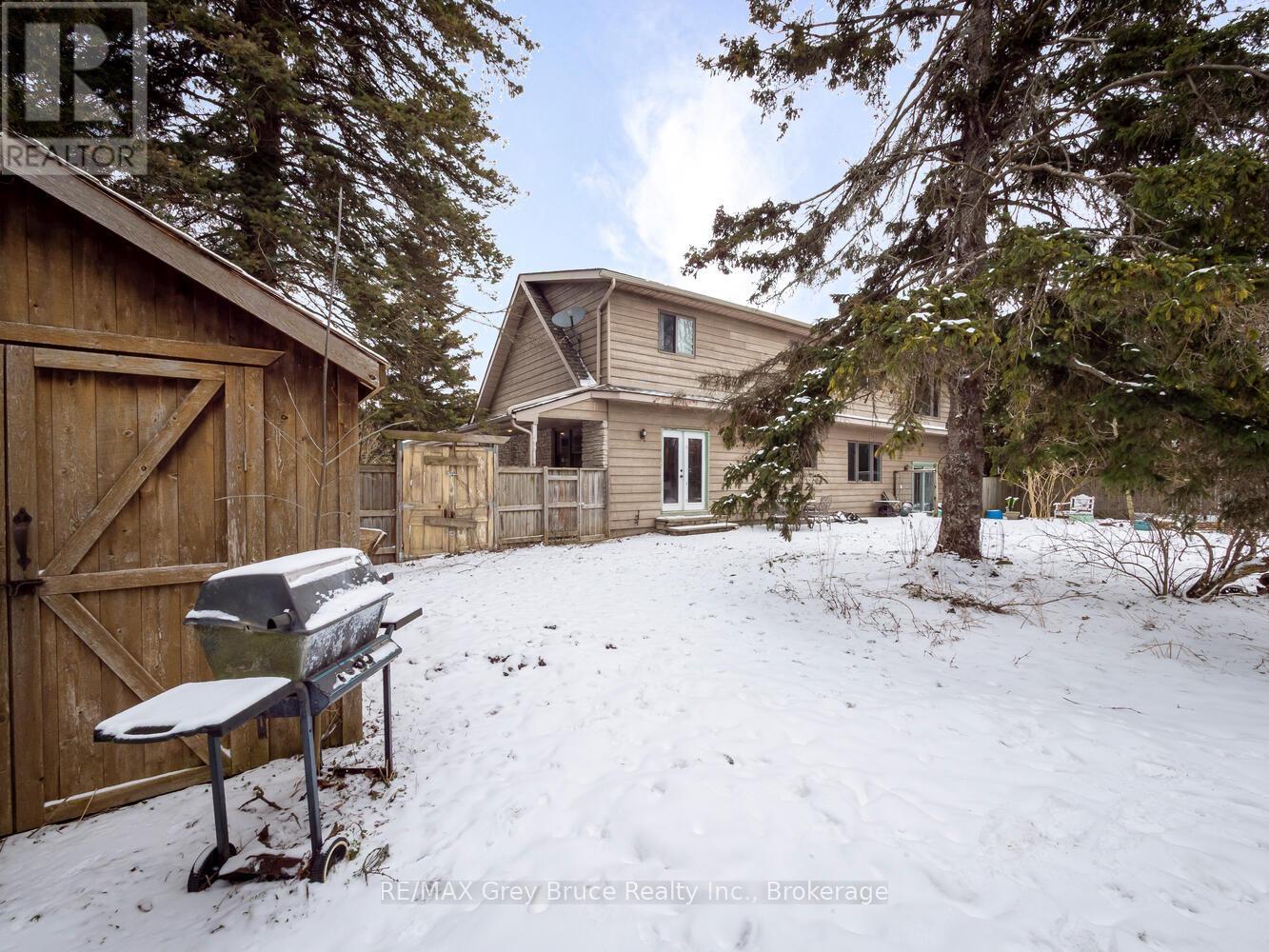 6 Kirkland Place, South Bruce Peninsula, Ontario  N0H 2G0 - Photo 38 - X12909674