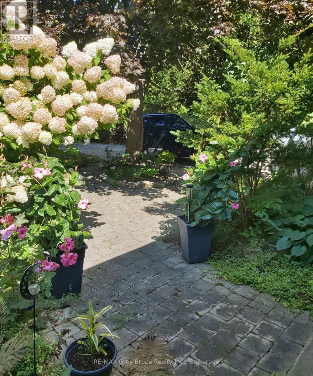 6 Kirkland Place, South Bruce Peninsula, Ontario  N0H 2G0 - Photo 48 - X12909674