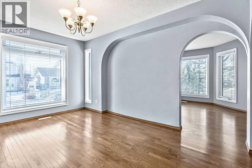 303 Schubert Place NW, Calgary, Alberta  T3L 1X2 - Photo 8 - A2292689