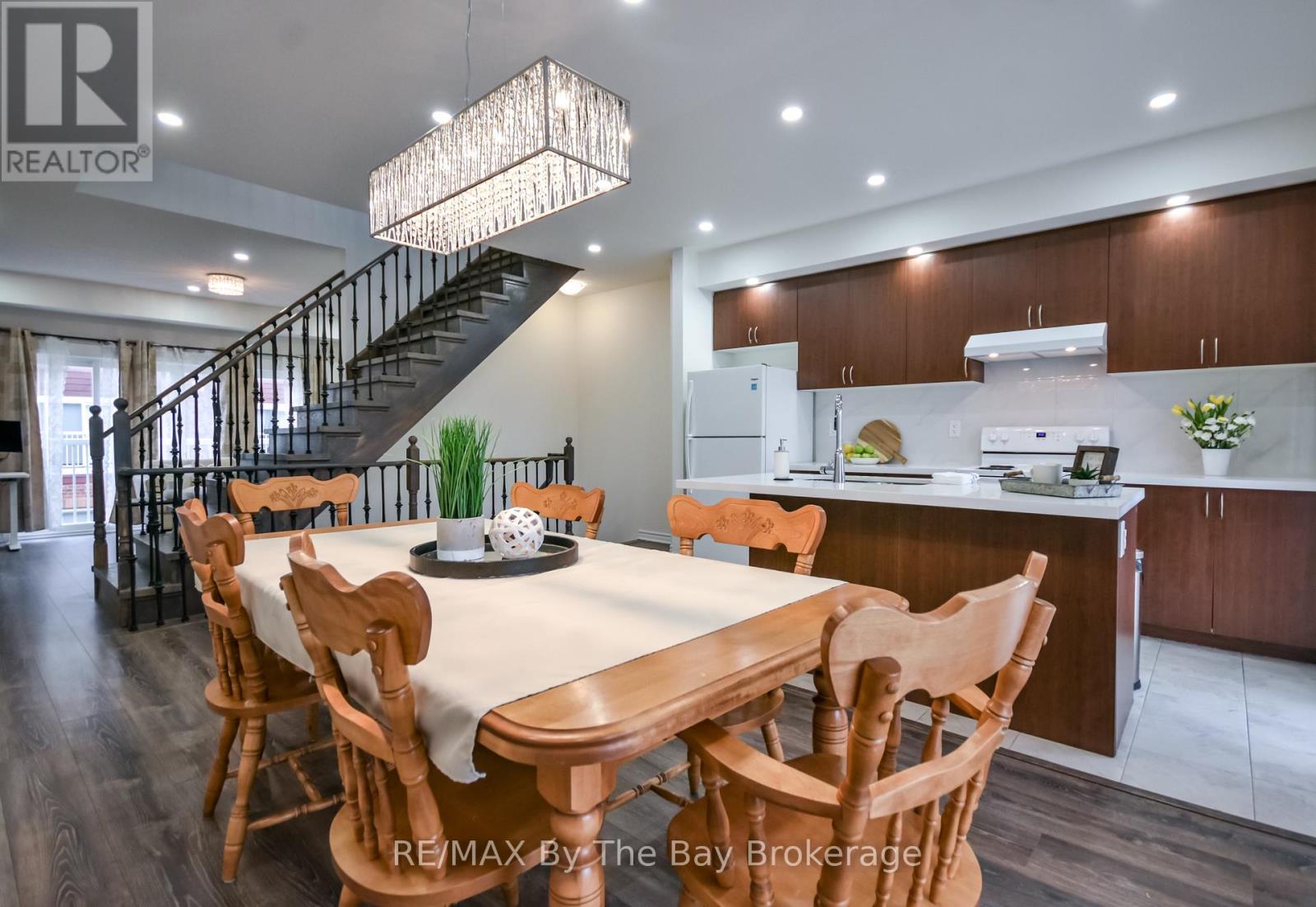 15 Dunes Drive, Wasaga Beach, Ontario  L9Z 0J1 - Photo 10 - S12955050