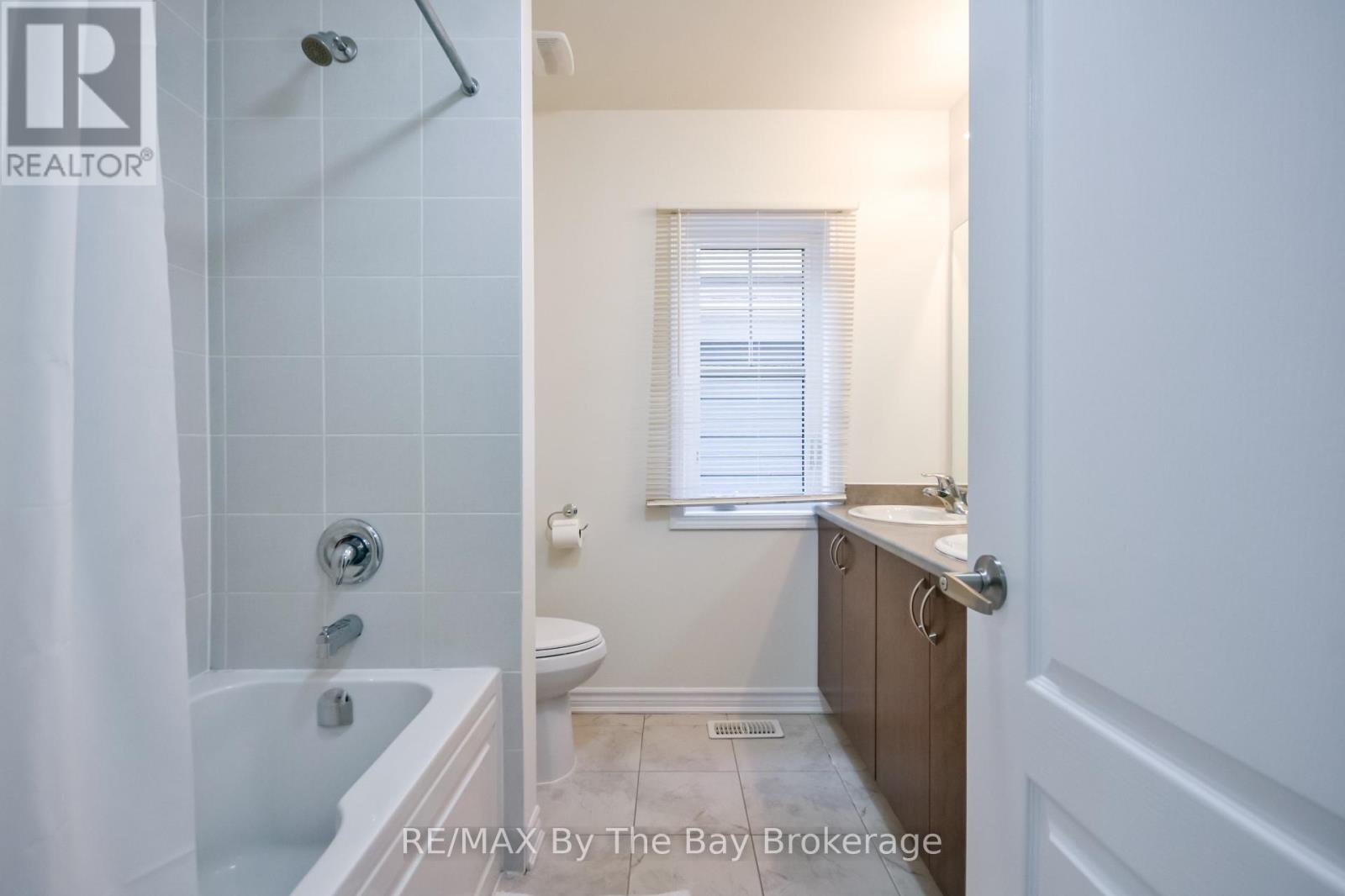 15 Dunes Drive, Wasaga Beach, Ontario  L9Z 0J1 - Photo 25 - S12955050