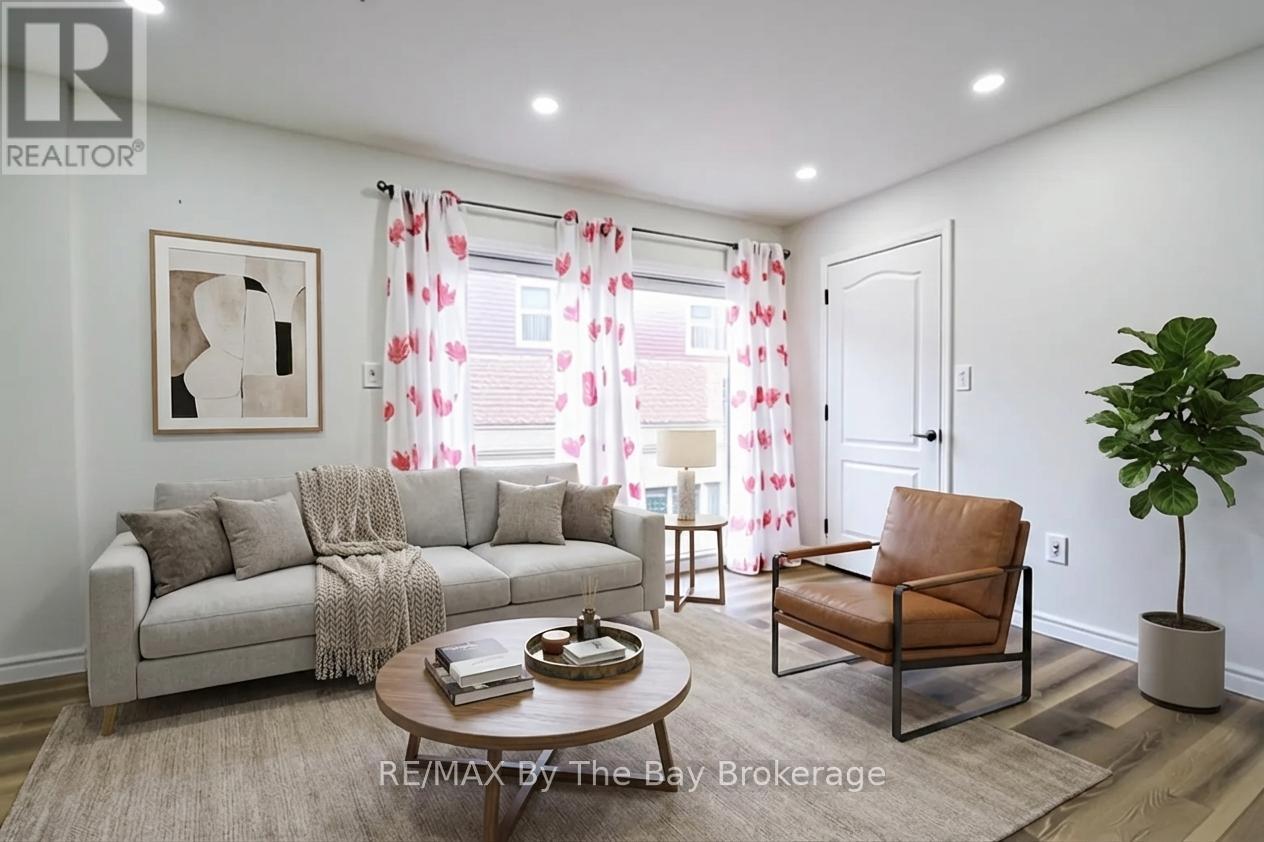 15 Dunes Drive, Wasaga Beach, Ontario  L9Z 0J1 - Photo 3 - S12955050