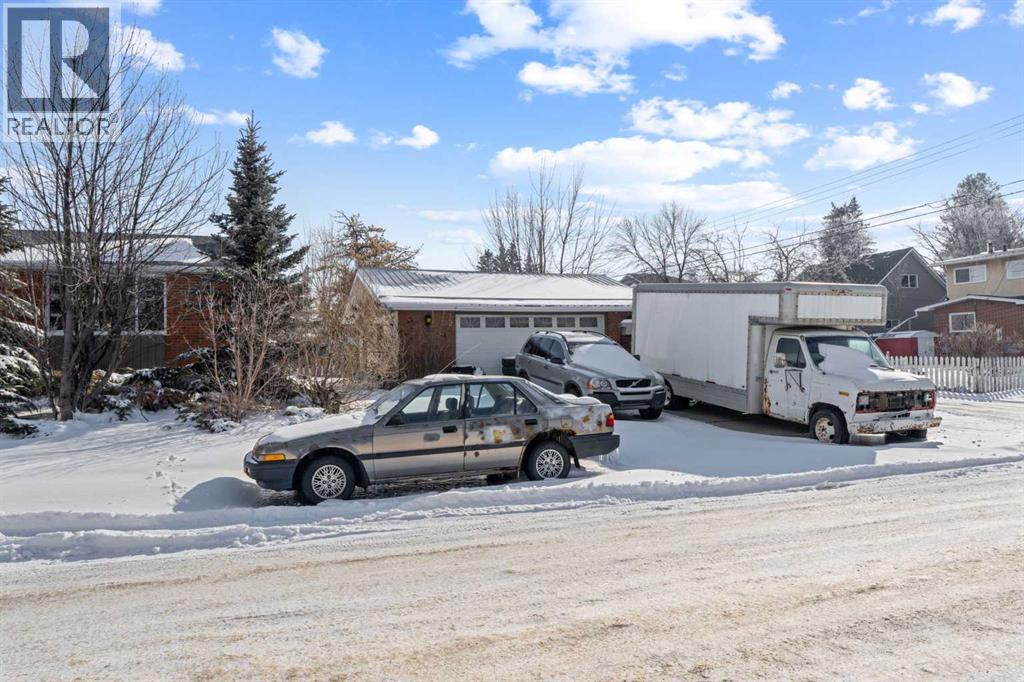 4617 48 Street, Olds, Alberta  T4H 1E2 - Photo 4 - A2282536
